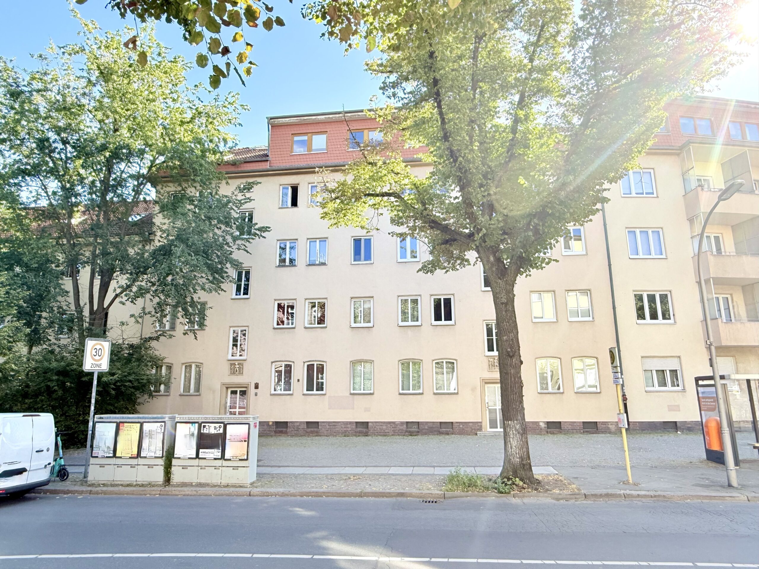 Helle 2-Zimmer-Wohnung in Berlin-Charlottenburg – gepflegt, zentral gelegen und sofort bezugsfrei, 14059  Berlin, Wohnung