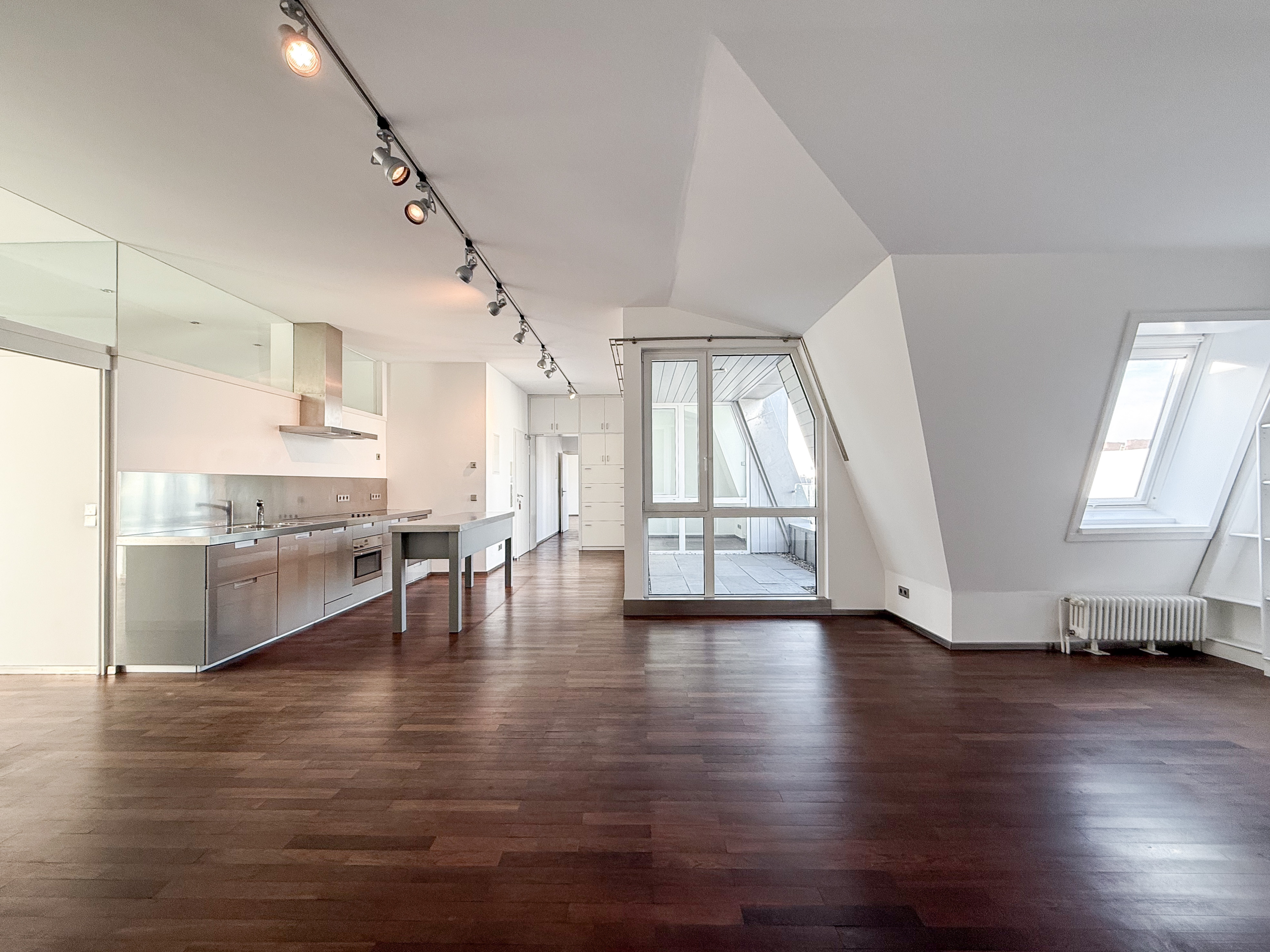 Haus auf dem Haus: DG – 4 Zimmer, 3 SZ, 3 Bäder, 2 Loggien, Dachterrasse, Aufzug, 155,8 m² Wfl., 10585 Berlin, Wohnung