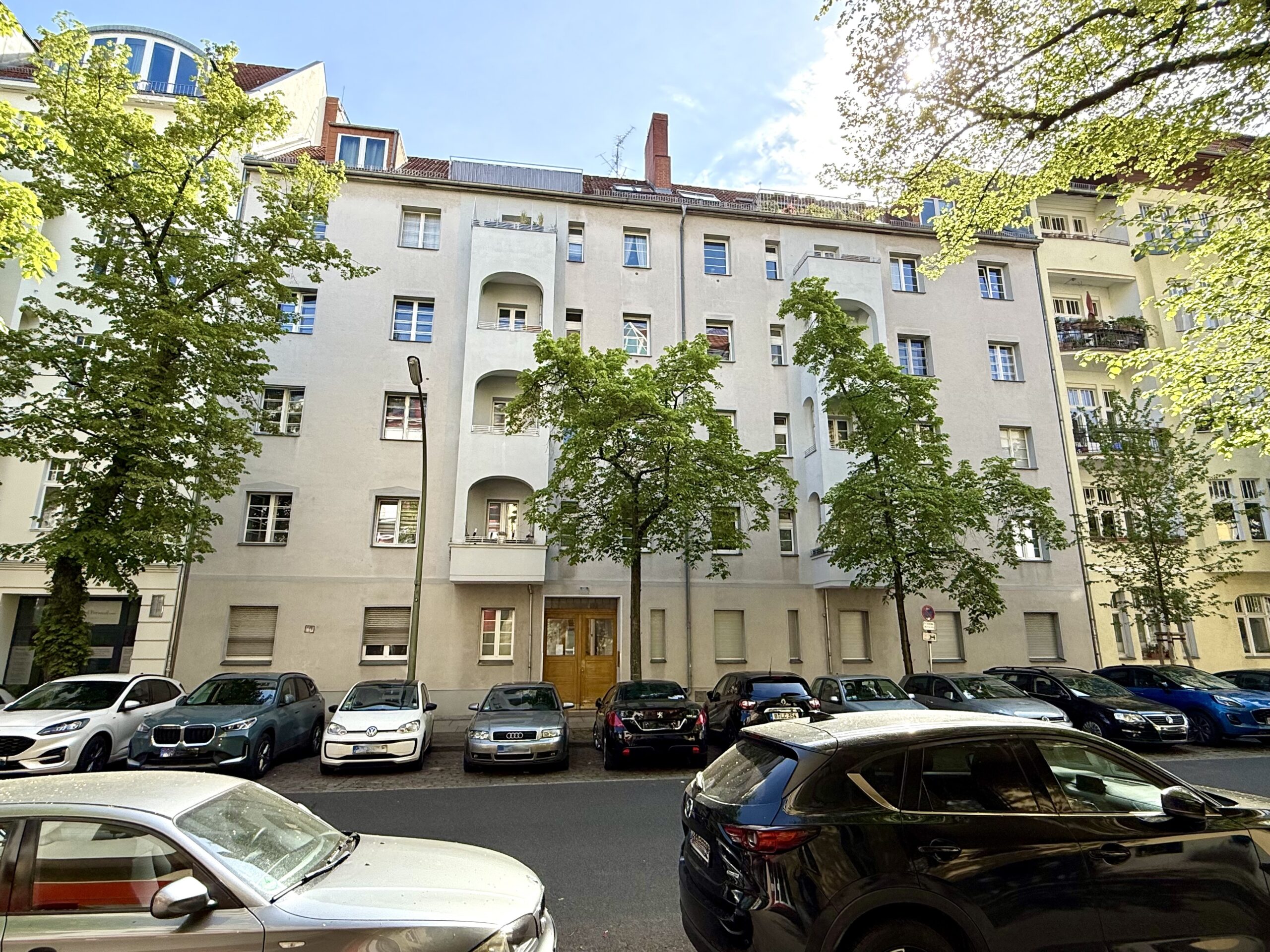 Sofort Bezugsfreie 2-Zimmer Altbauwohnung in begehrter Lage / 100 m zum Kudamm / Aufzug / Westbalkon, 10711 Berlin, Wohnung